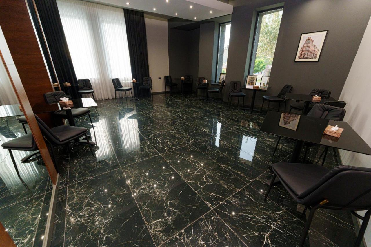 Hotel Elion Ереван Екстериор снимка